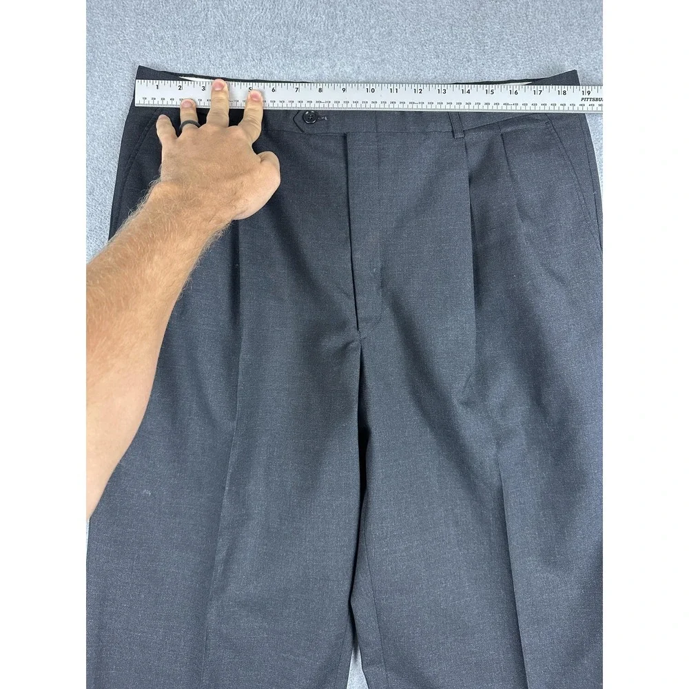 Tailors' Row Suit Mens 44R 36x31 Gray Wool 2 Piece Classic Fit Business Formal